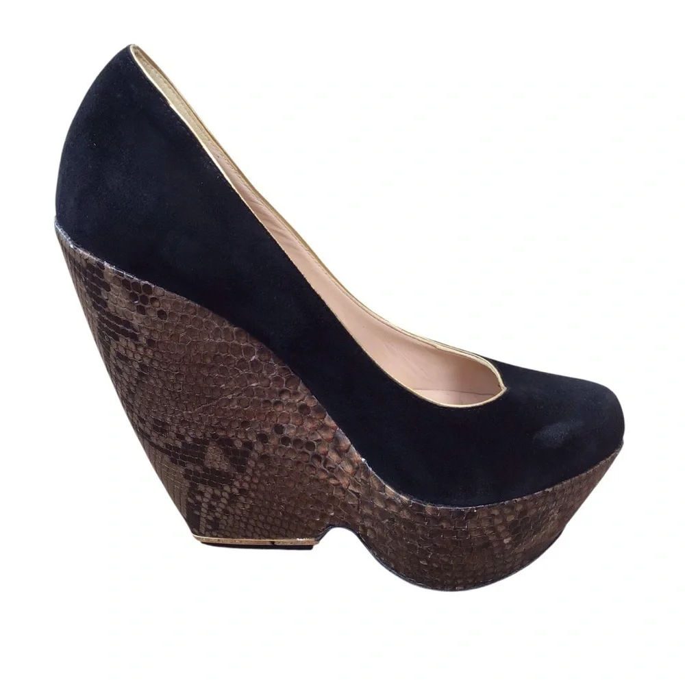 Nicholas Kirkwood Black Suede And Python Leather Wedge Platform Pumps Si…